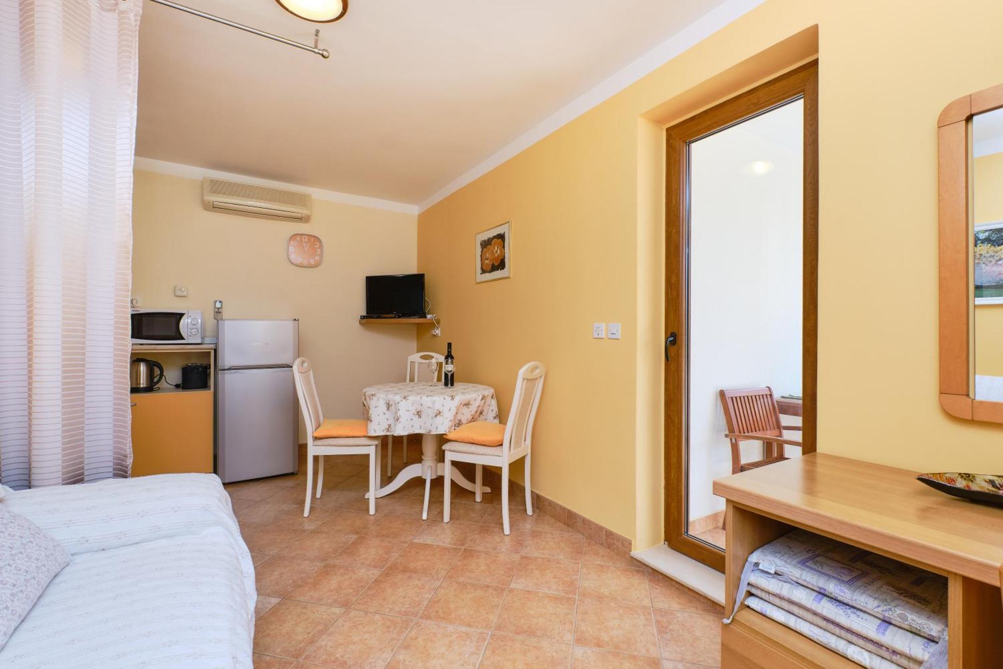 Anci Apartment *